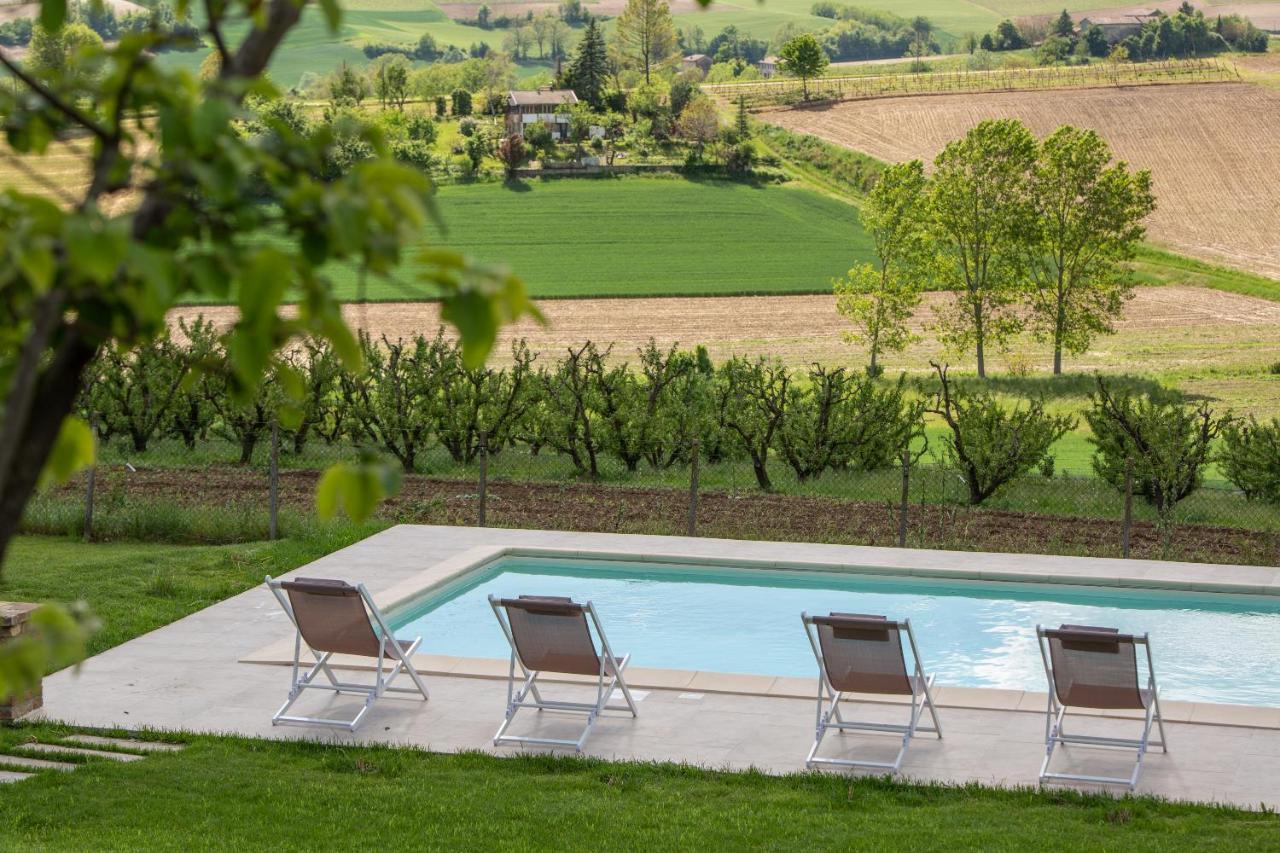 Villa Nº18 A Private Country Hideaway In Monferrato à Alfiano Natta Extérieur photo