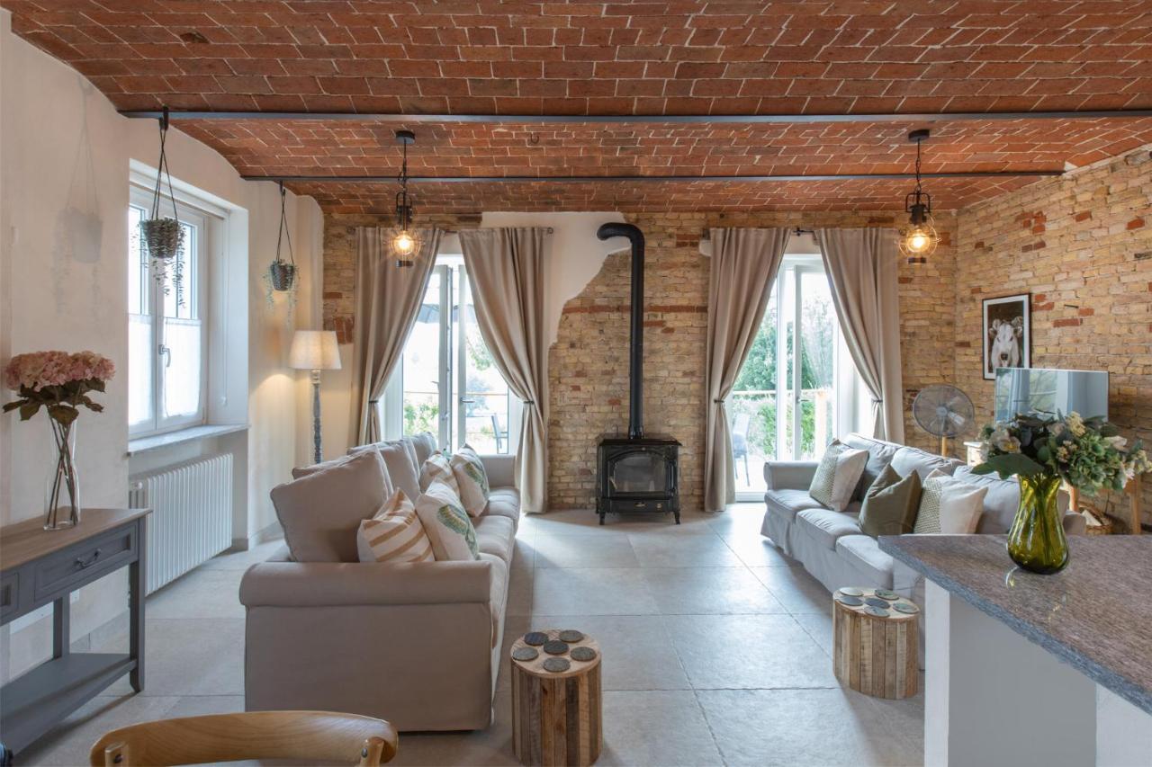 Villa Nº18 A Private Country Hideaway In Monferrato à Alfiano Natta Extérieur photo
